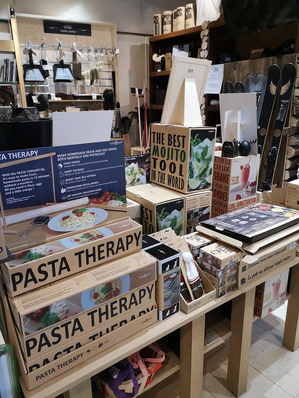 Espace Art de vivre & Gastronomie (livres et accessoires)