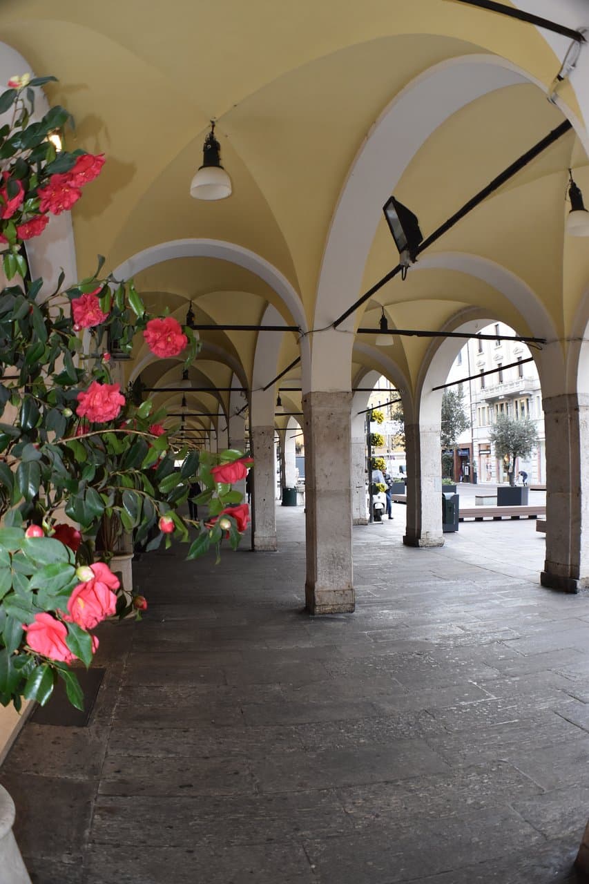 double portico