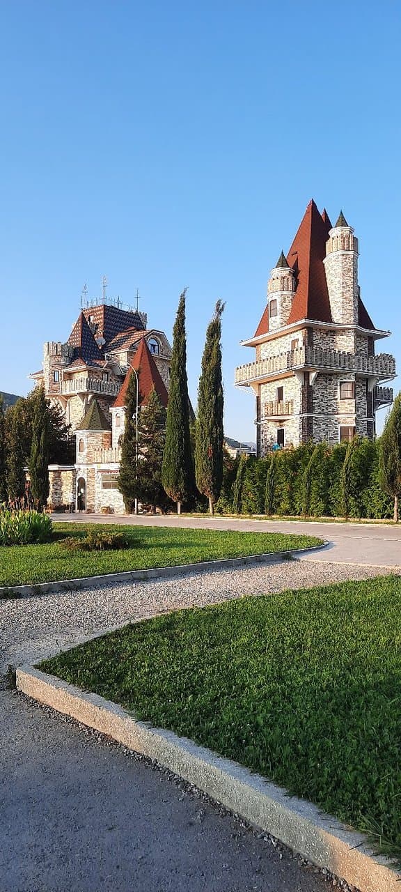 Tulip Tree Park Khosta