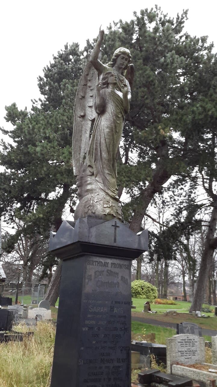 Watched over by  Angels in Spital 