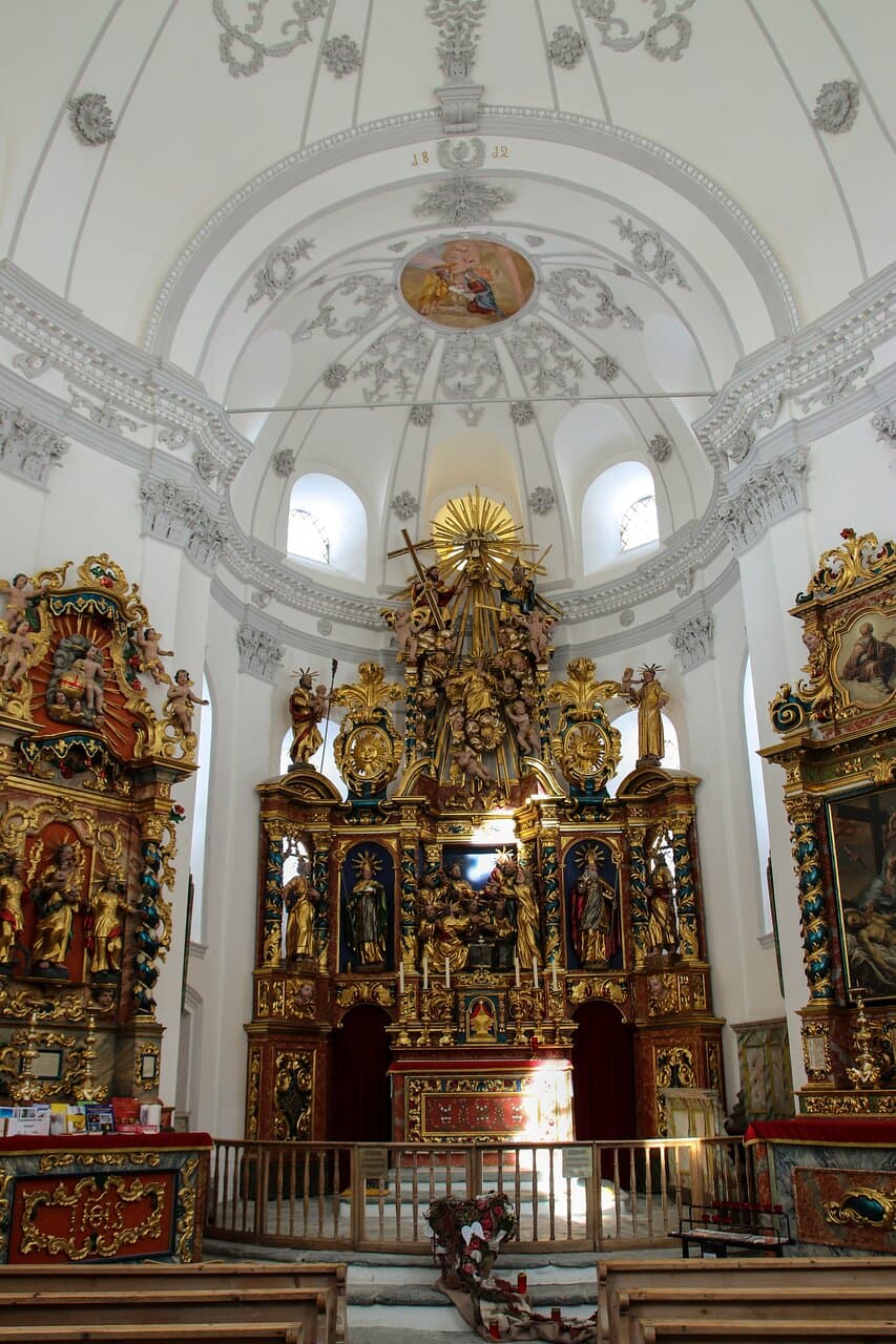 Wnętrze kościoła.