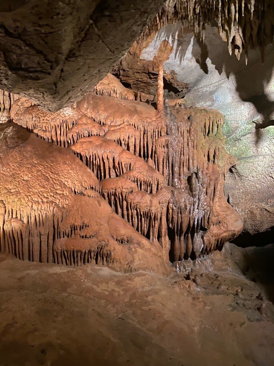 Endless Caverns