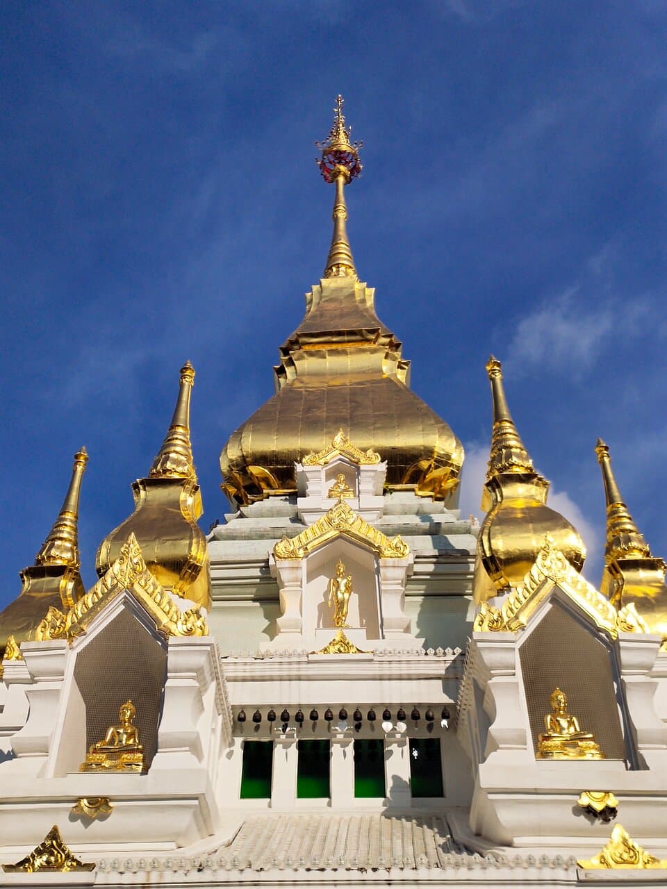 พระมหาธาตุสองแผ่นดิน