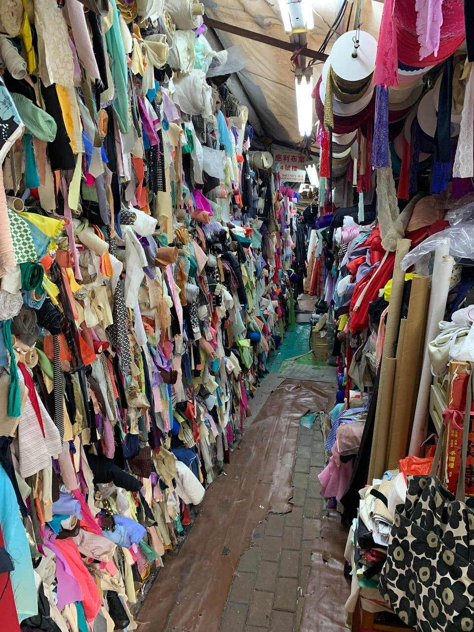 Yen Chow Fabric Market in Sham Shui Po (9) 