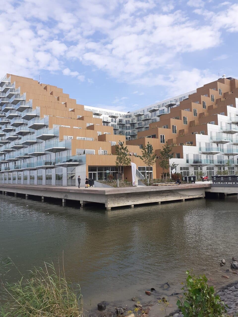 Sluishuis Residential Building