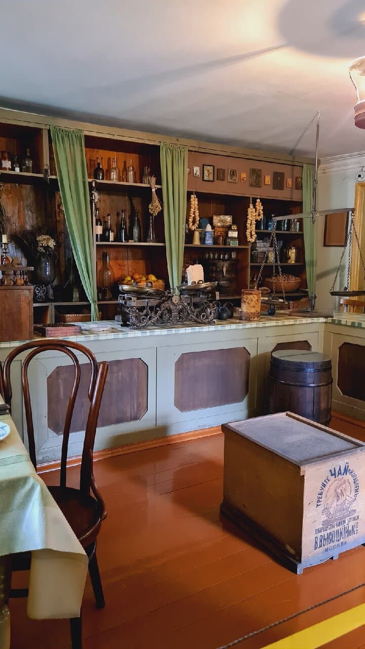 Лавка где торгова Антон Чехов