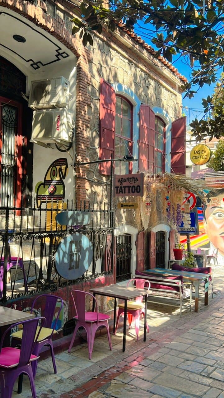 Dario Moreno Street