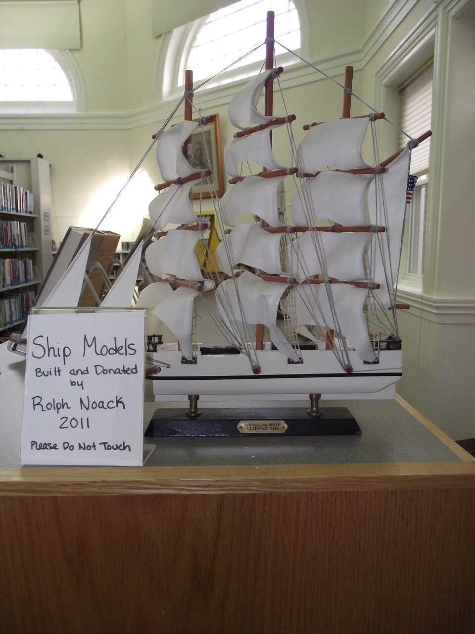 NH - NEWMARKET - LIBRARY -  CLIPPER SHIP - MODEL #1