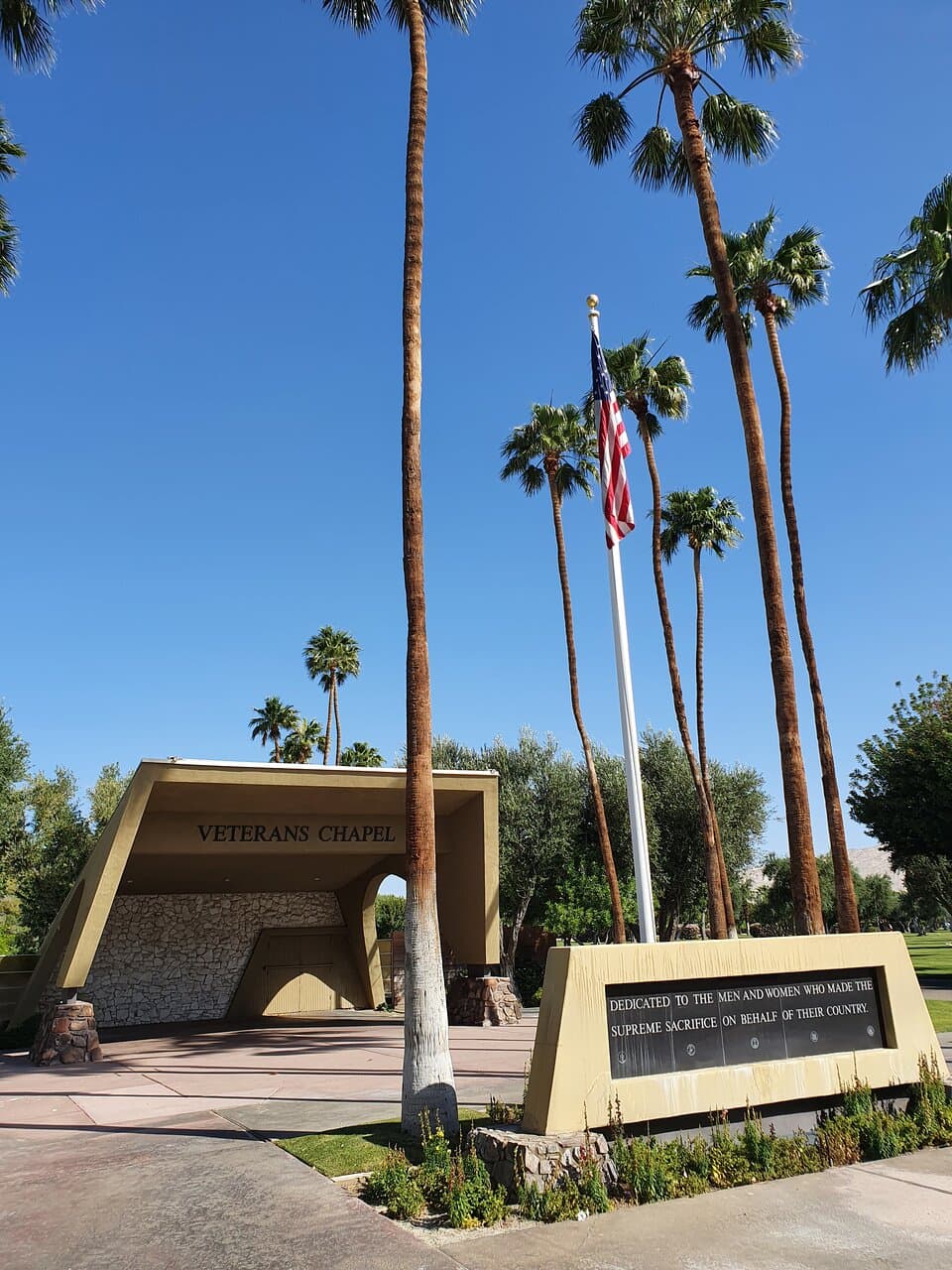 Desert Memorial Park 
