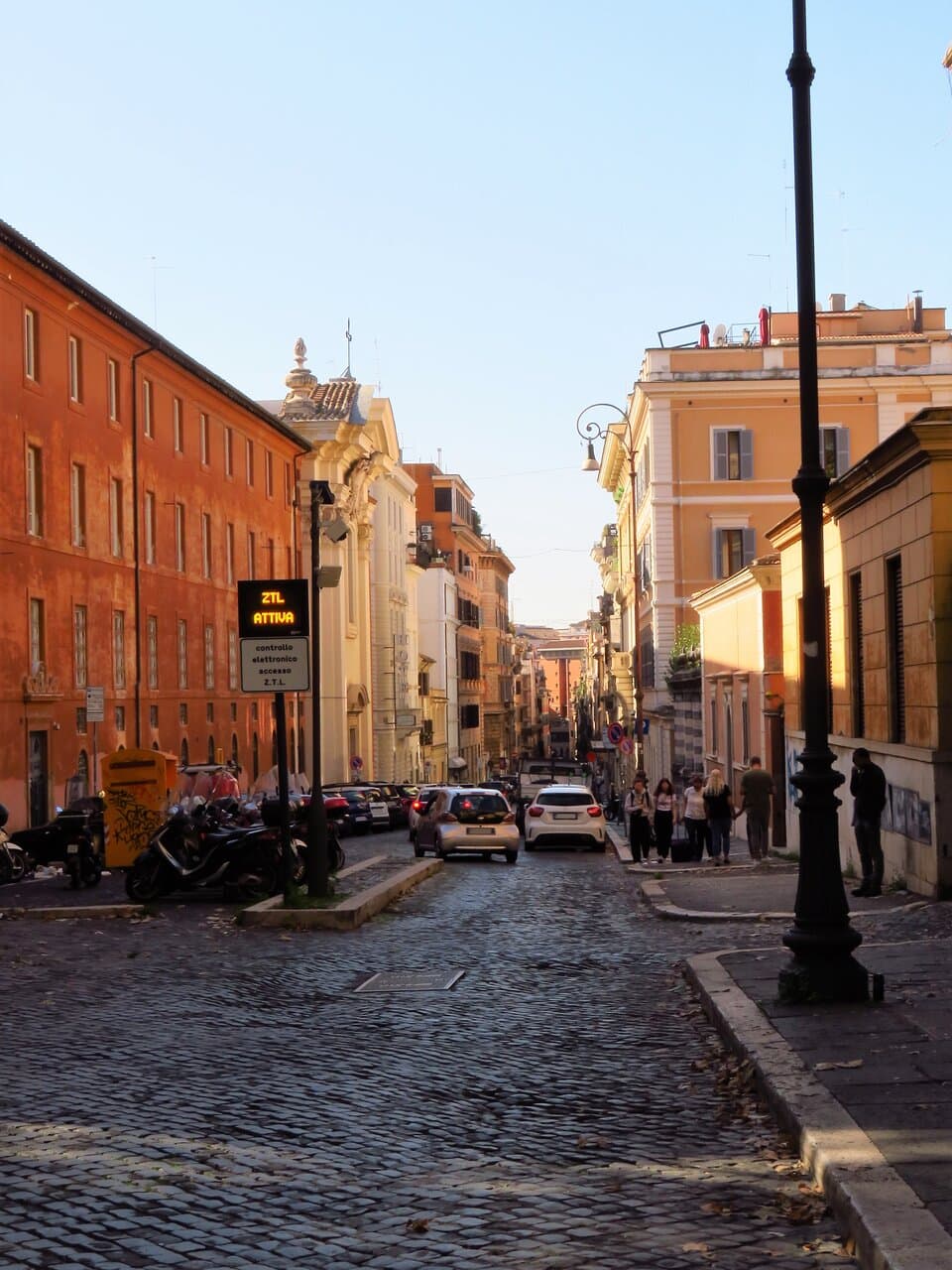 Scorcio di via Urbana