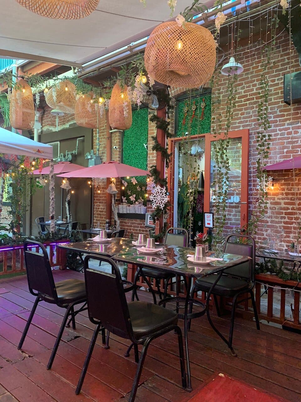 Olay's Thai Lao Cuisine