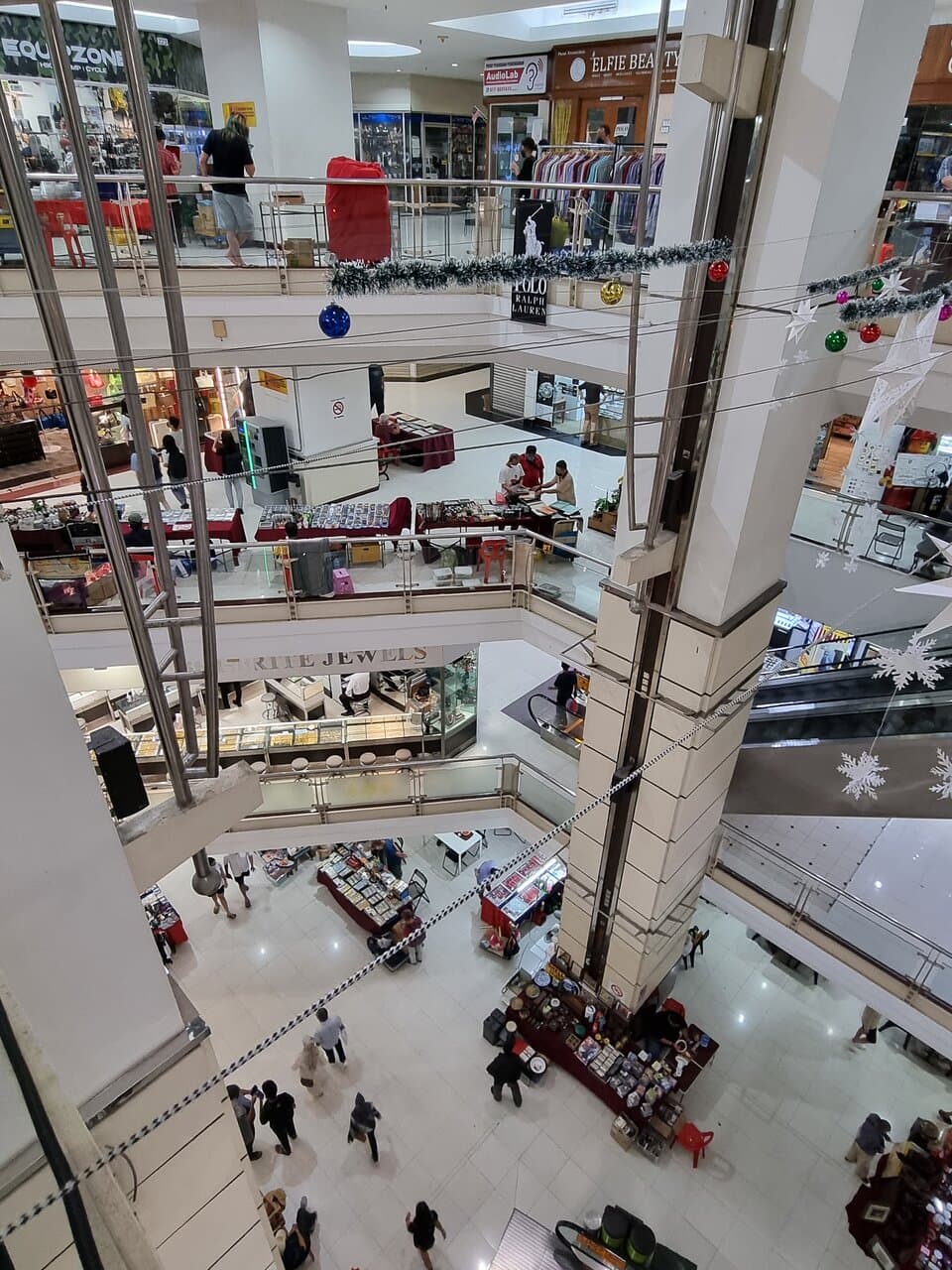 Amcorp Mall