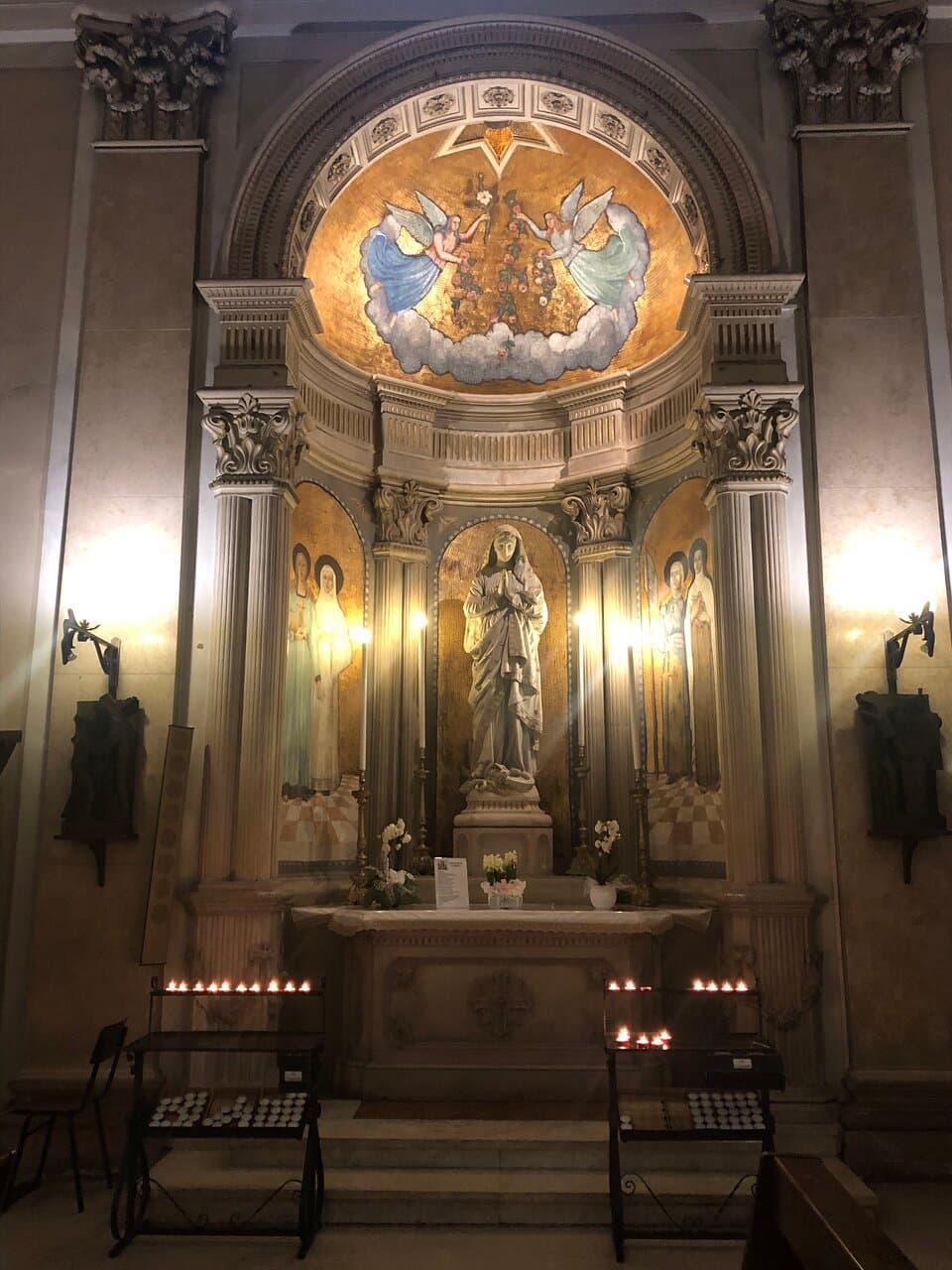 Una Cappella laterale ….