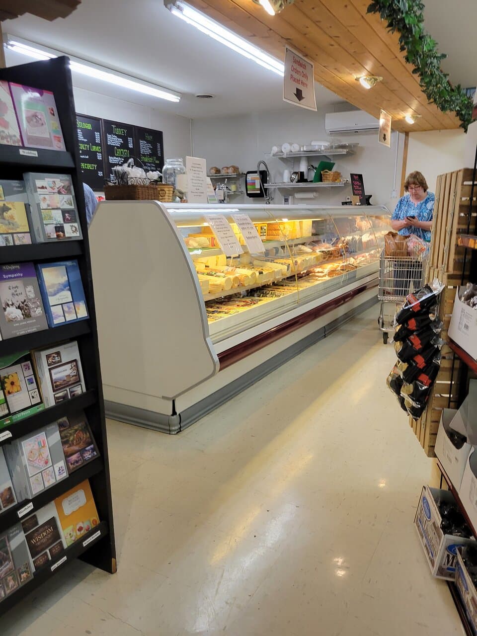 Bulk meat and cheese case