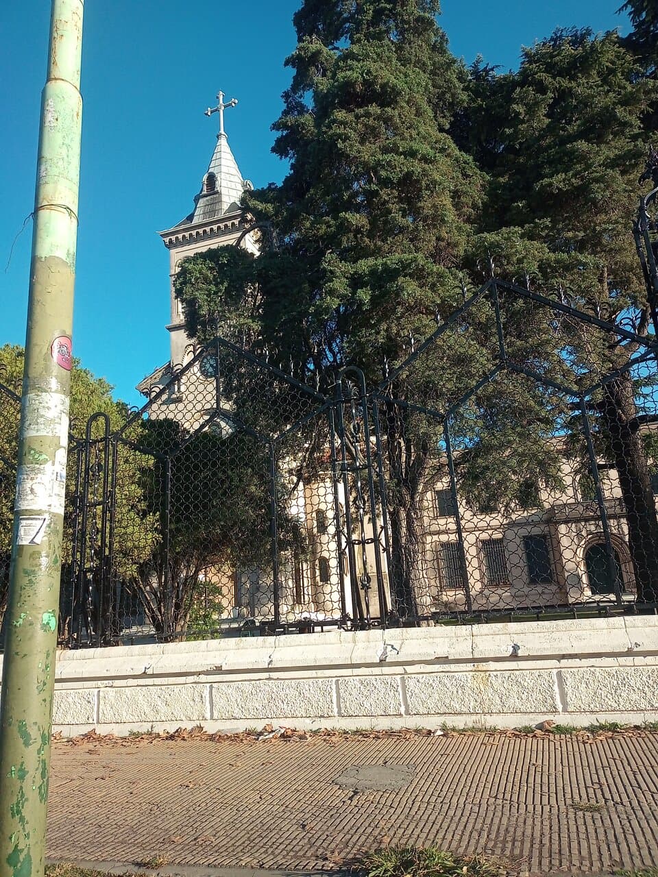 Parroquia San Antonio de Padua: Localidad de San Antonio de Padua, Partido de Merlo, Zona Oeste Provincia de Buenos Aires- Argentina 2023.
