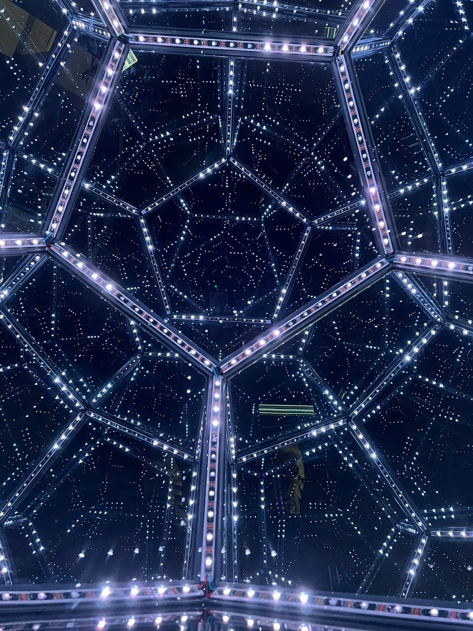 Experience the Paradox Museum