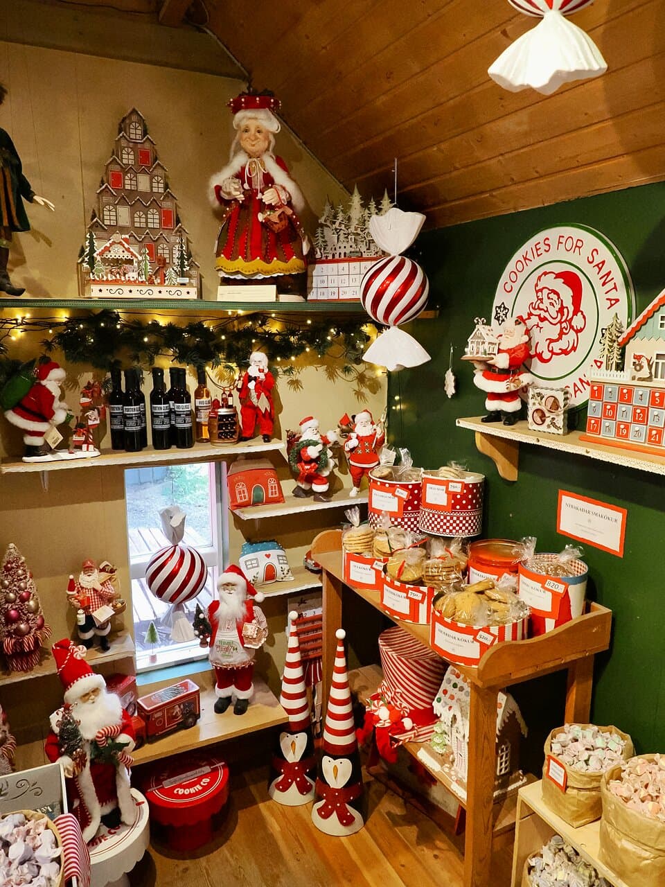 De Kerstwinkel, het hele jaar geopend.