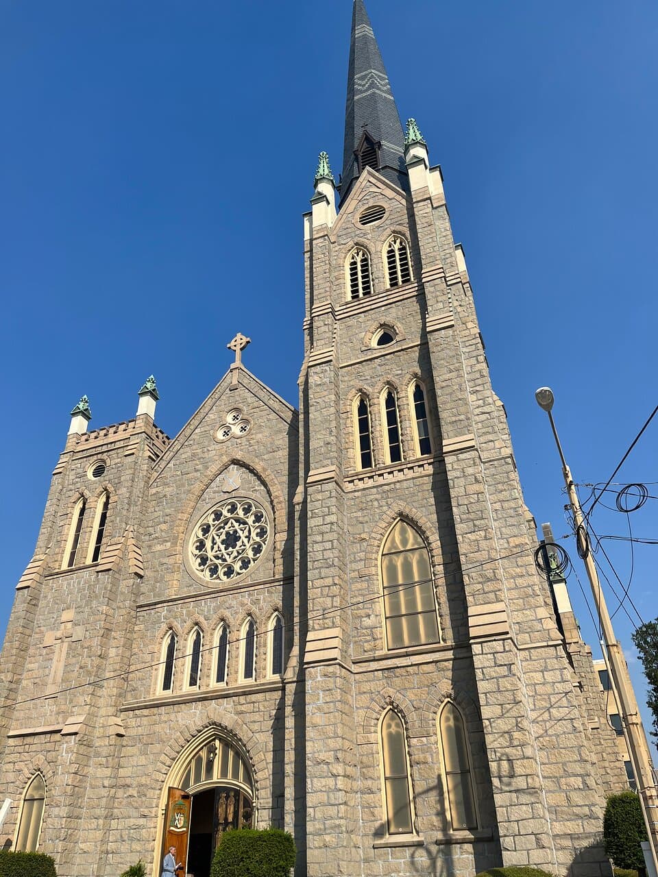 Exterior of St Andrews Cathedral in Little Rock