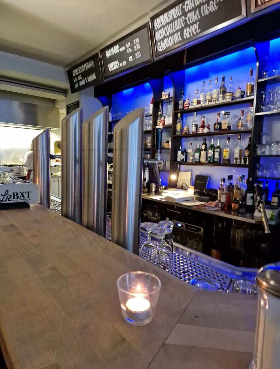 LizBat in Ehrenfeld neighbourhood