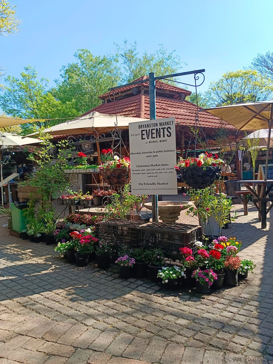 The longest standing family market in Joburg! Opened in 1976 the Bryanston Natural Market is open every Thursday and Saturday