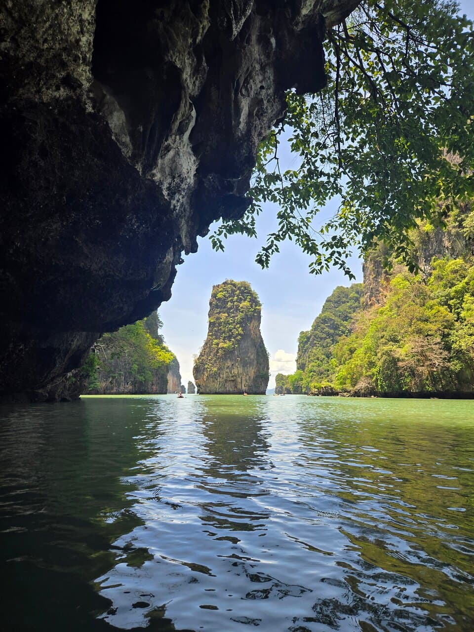 Diamond Cave Tham Phra Nang Nai