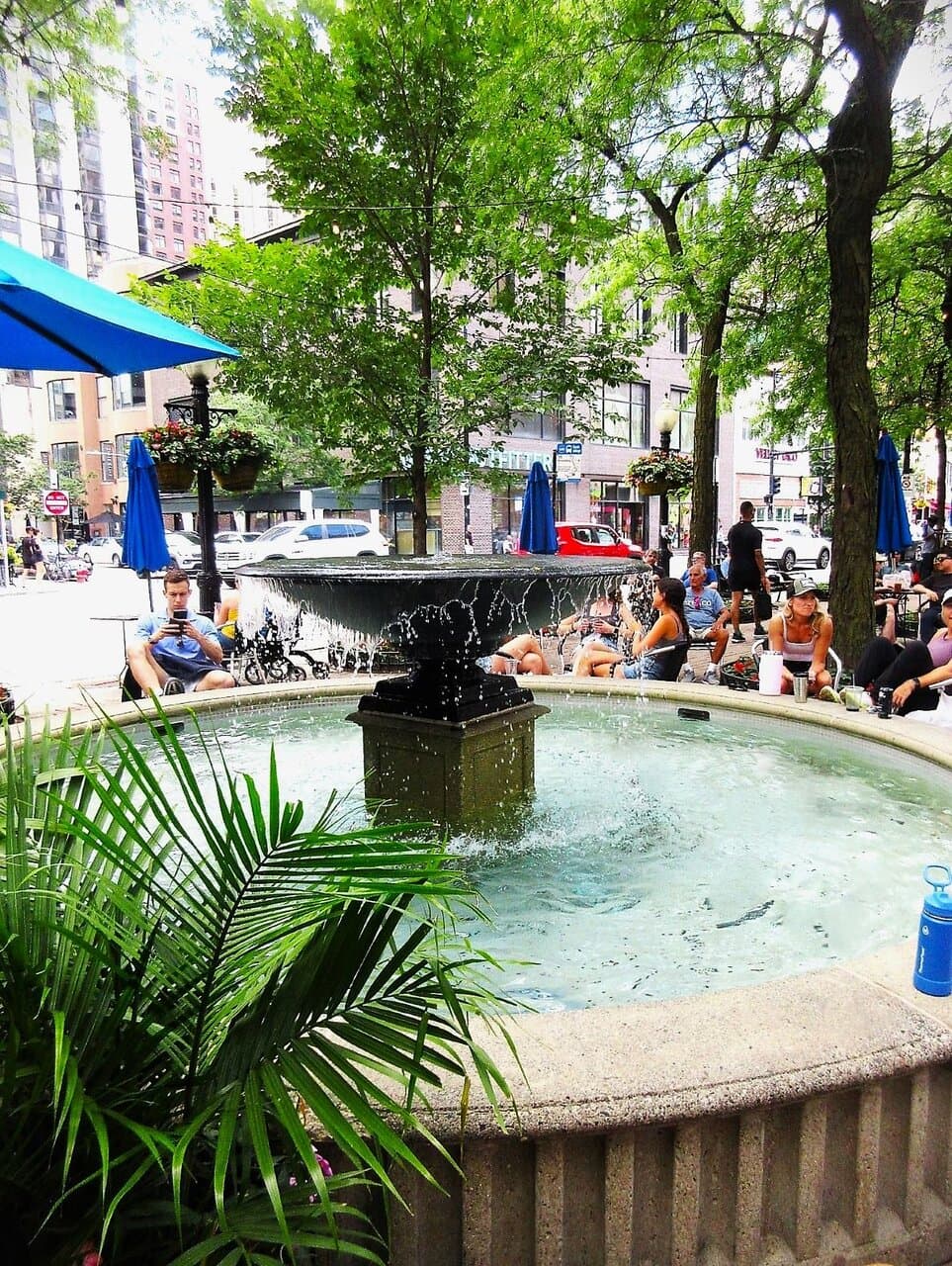 Mariano Plaza: fountain, seating area. June 2024