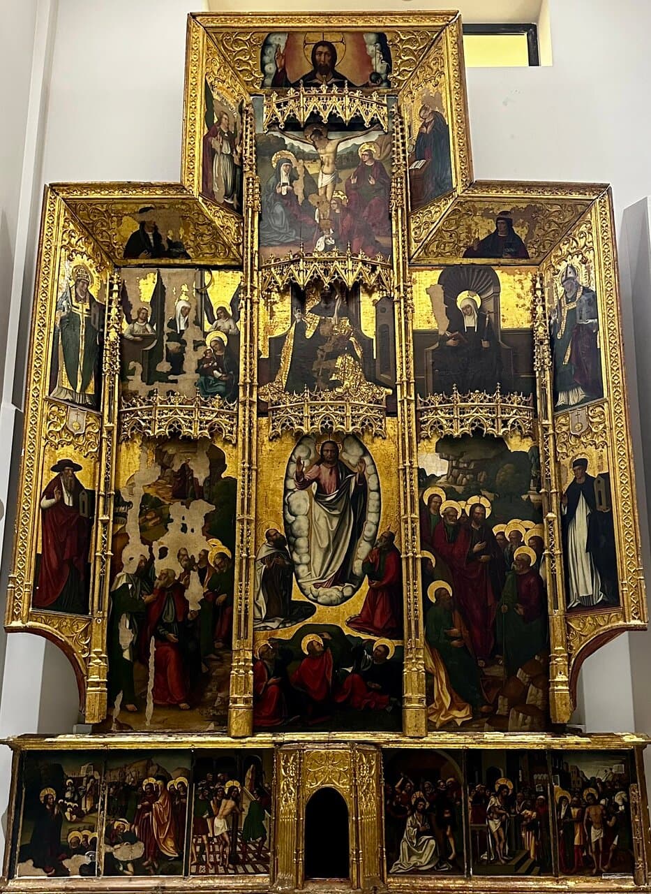 Museum of Fine Arts Casa de l'Ensenyança