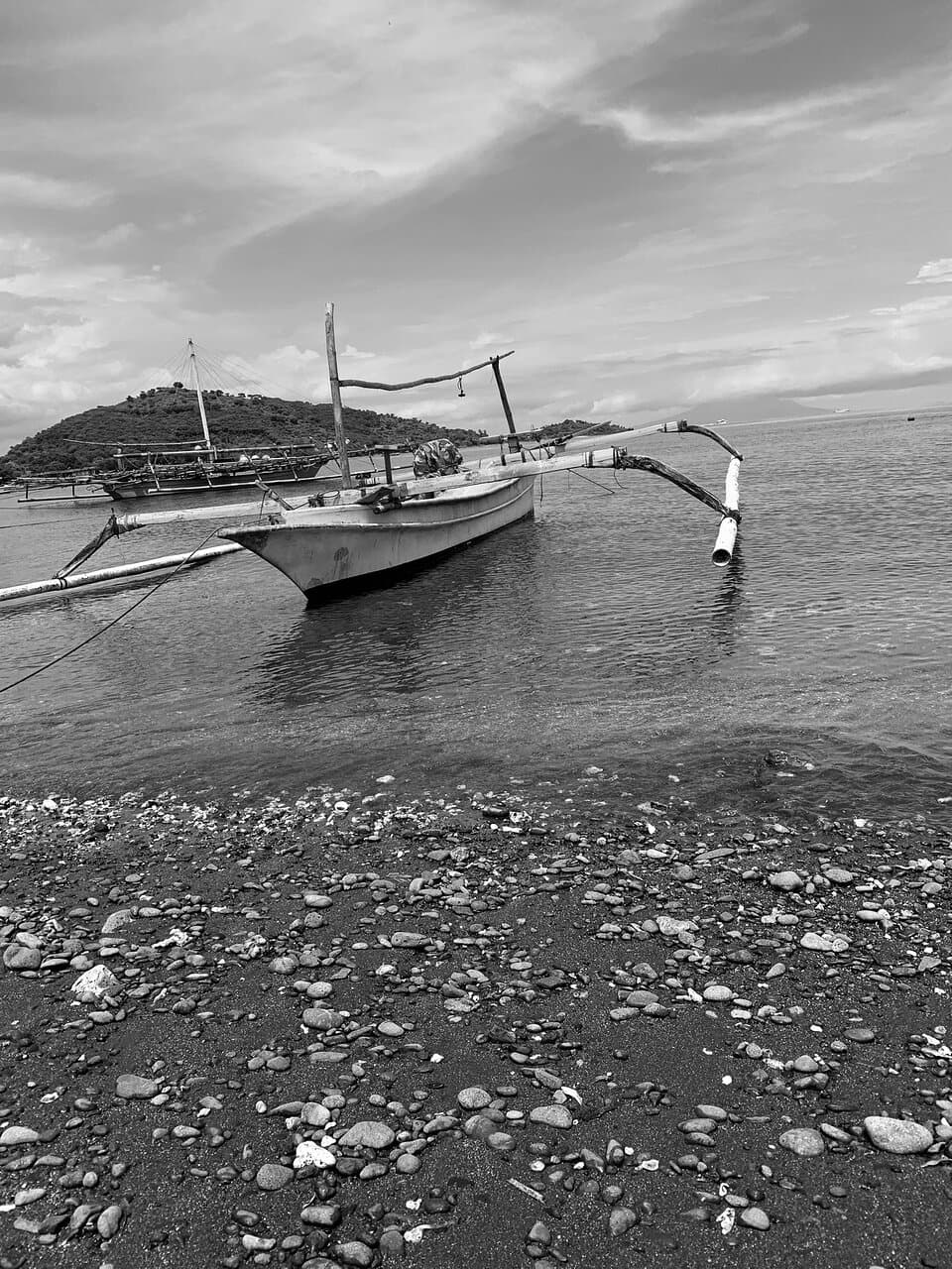 Various sights on the beach