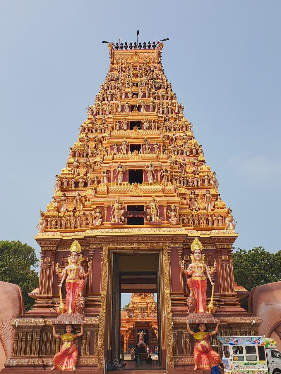 Nainativu Nagapooshani Amman Temple