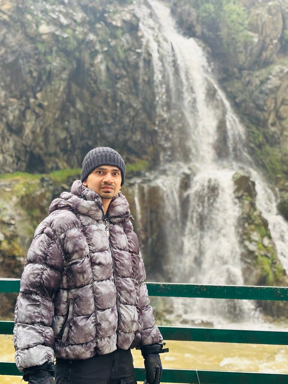 Drang Waterfall Tangmarg