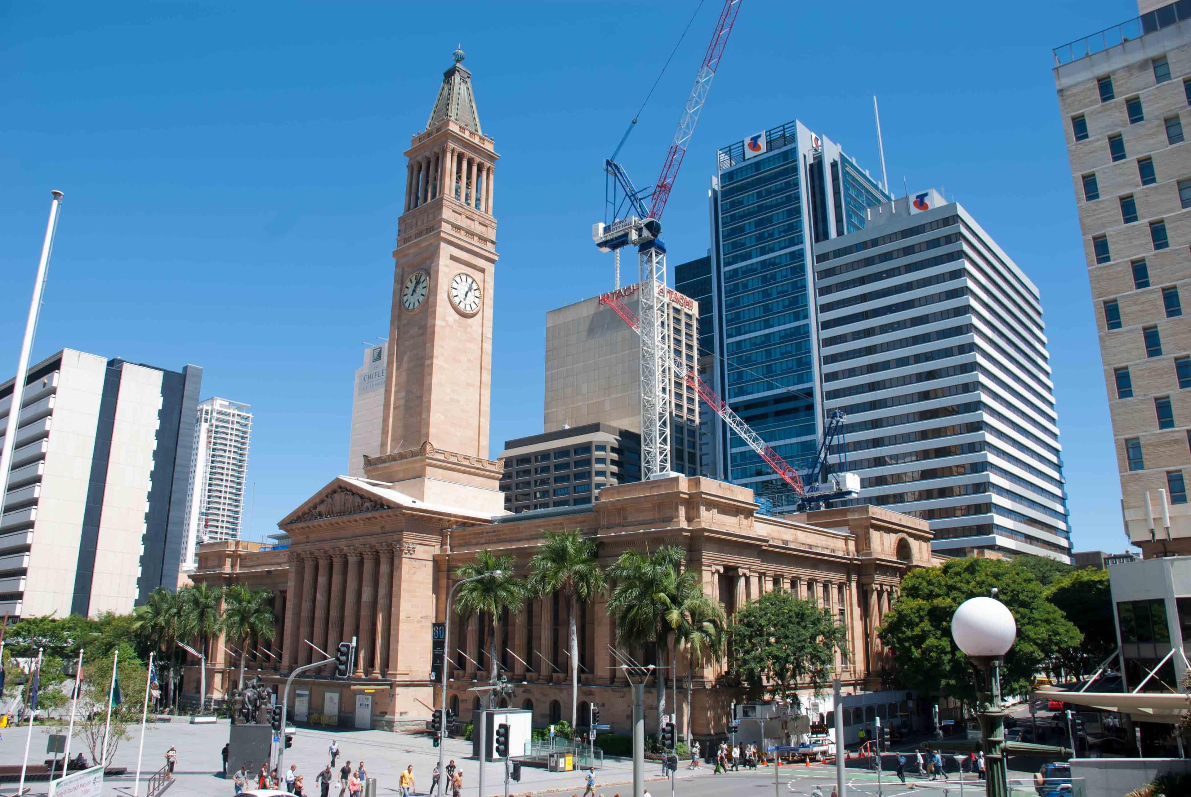 The immense City Hall