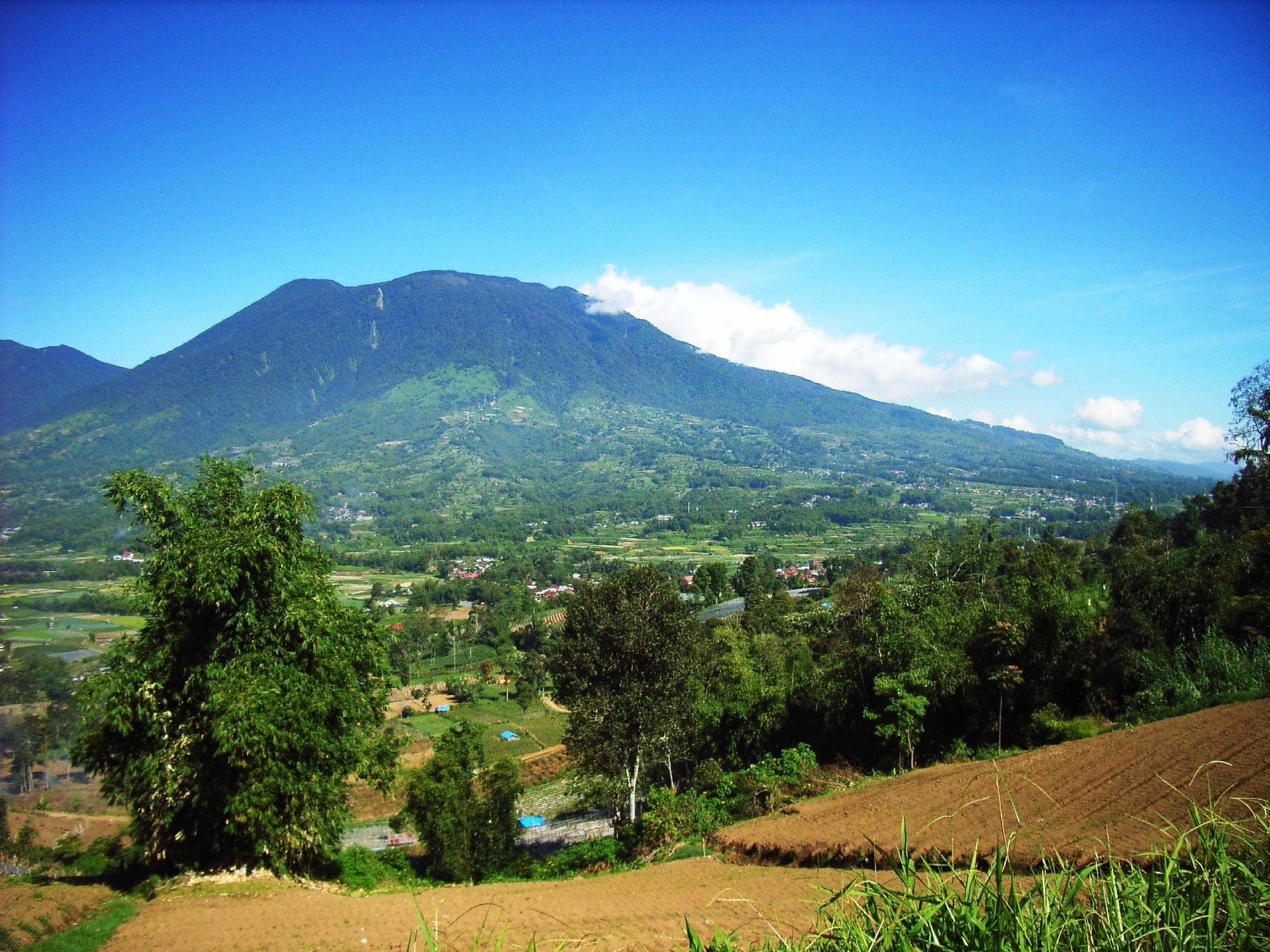                   Singalang vanaf de Merapi
                