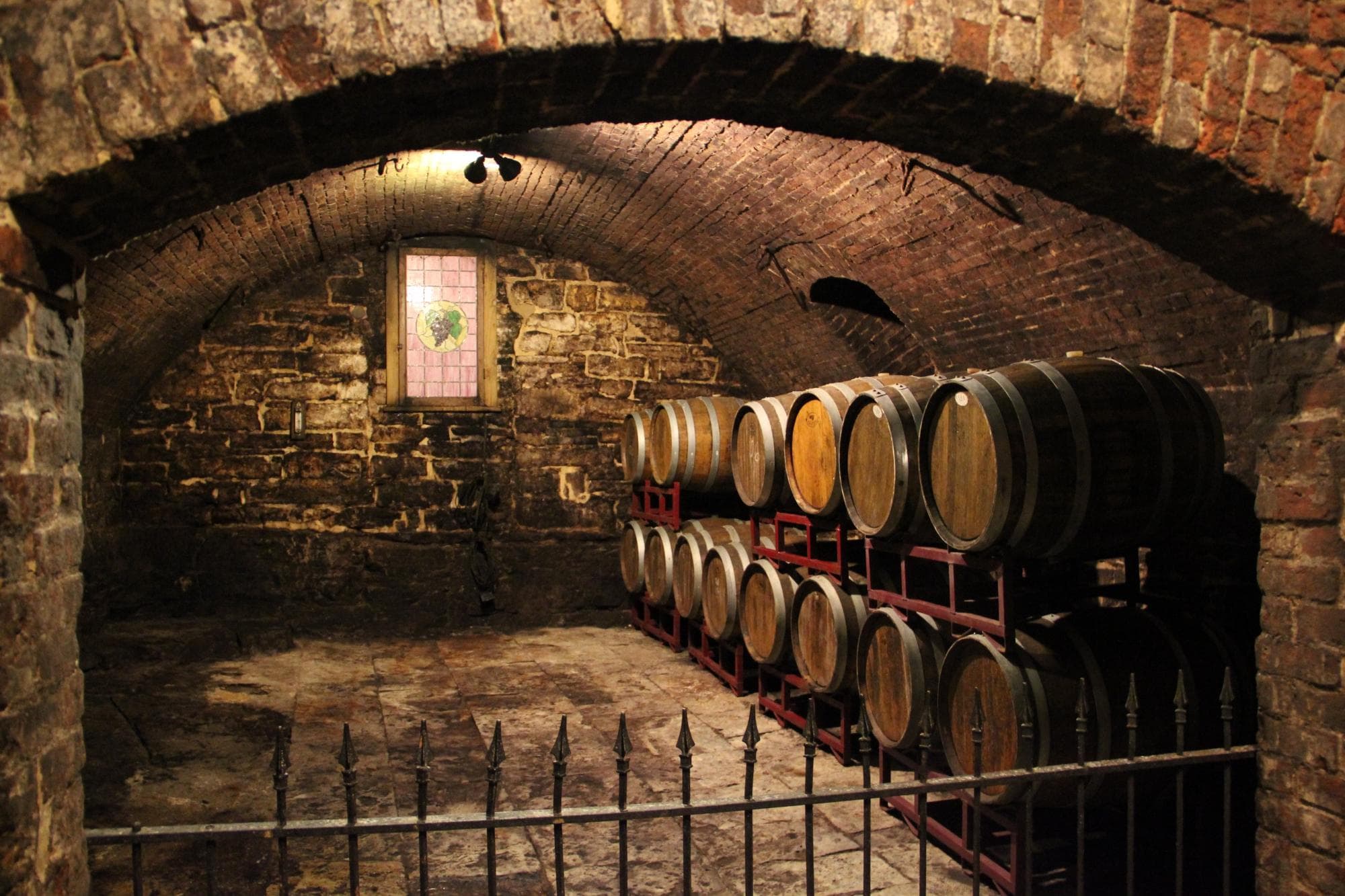                   Hermanoff Wine Cellar - Self guided tour
                