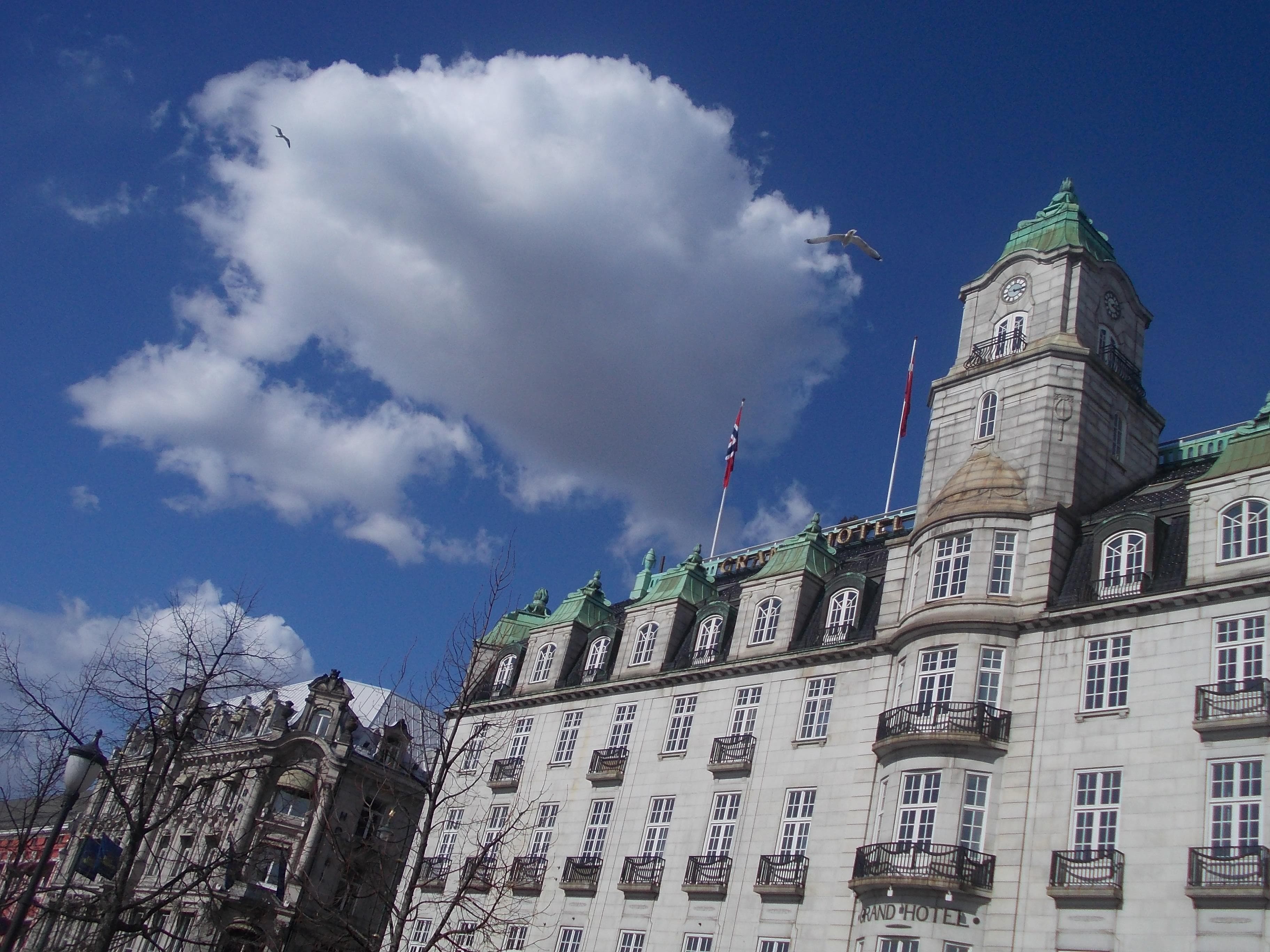 karl johans gate - grand hotel