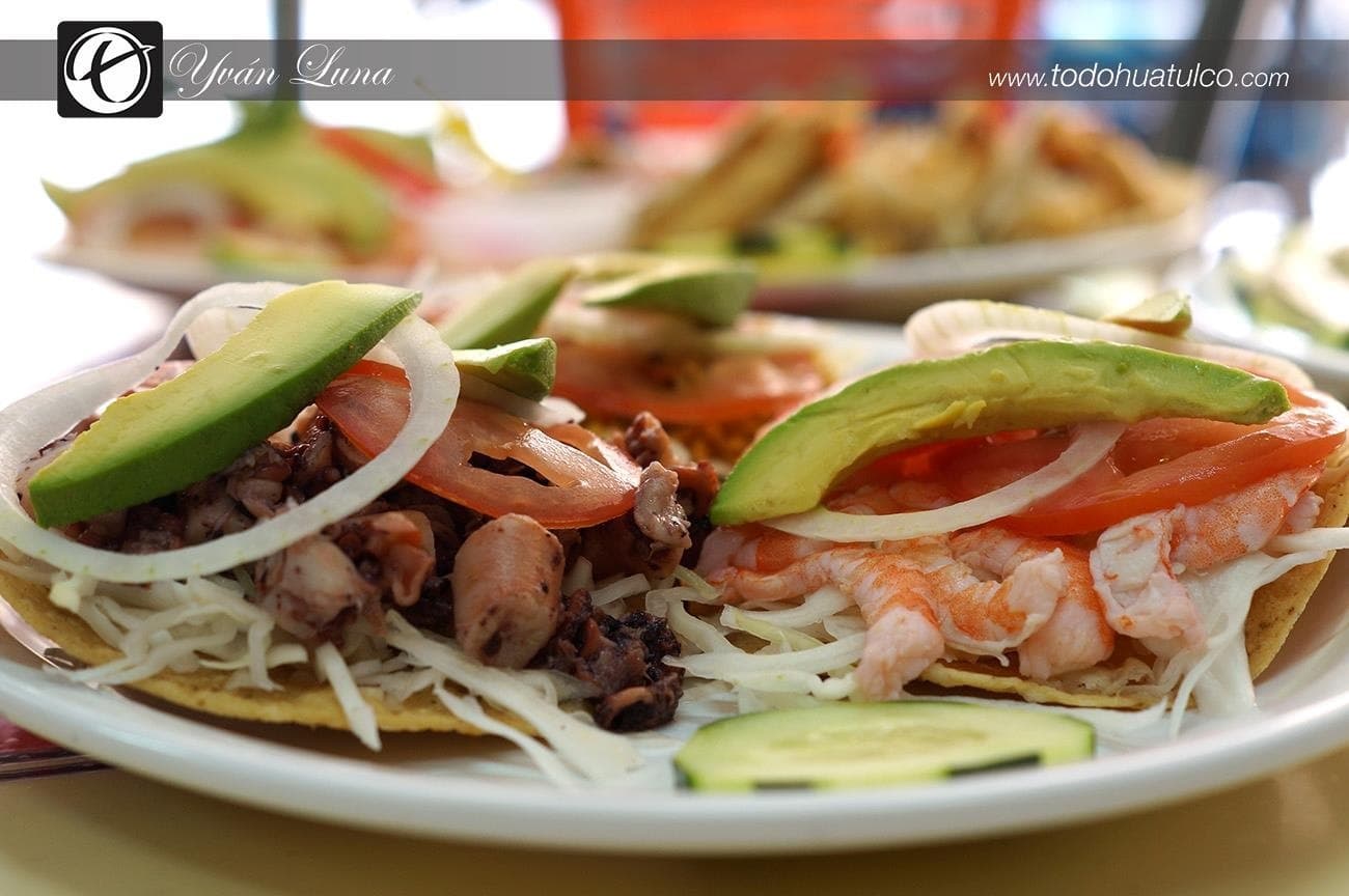 Tostadas de camarón y pulpo