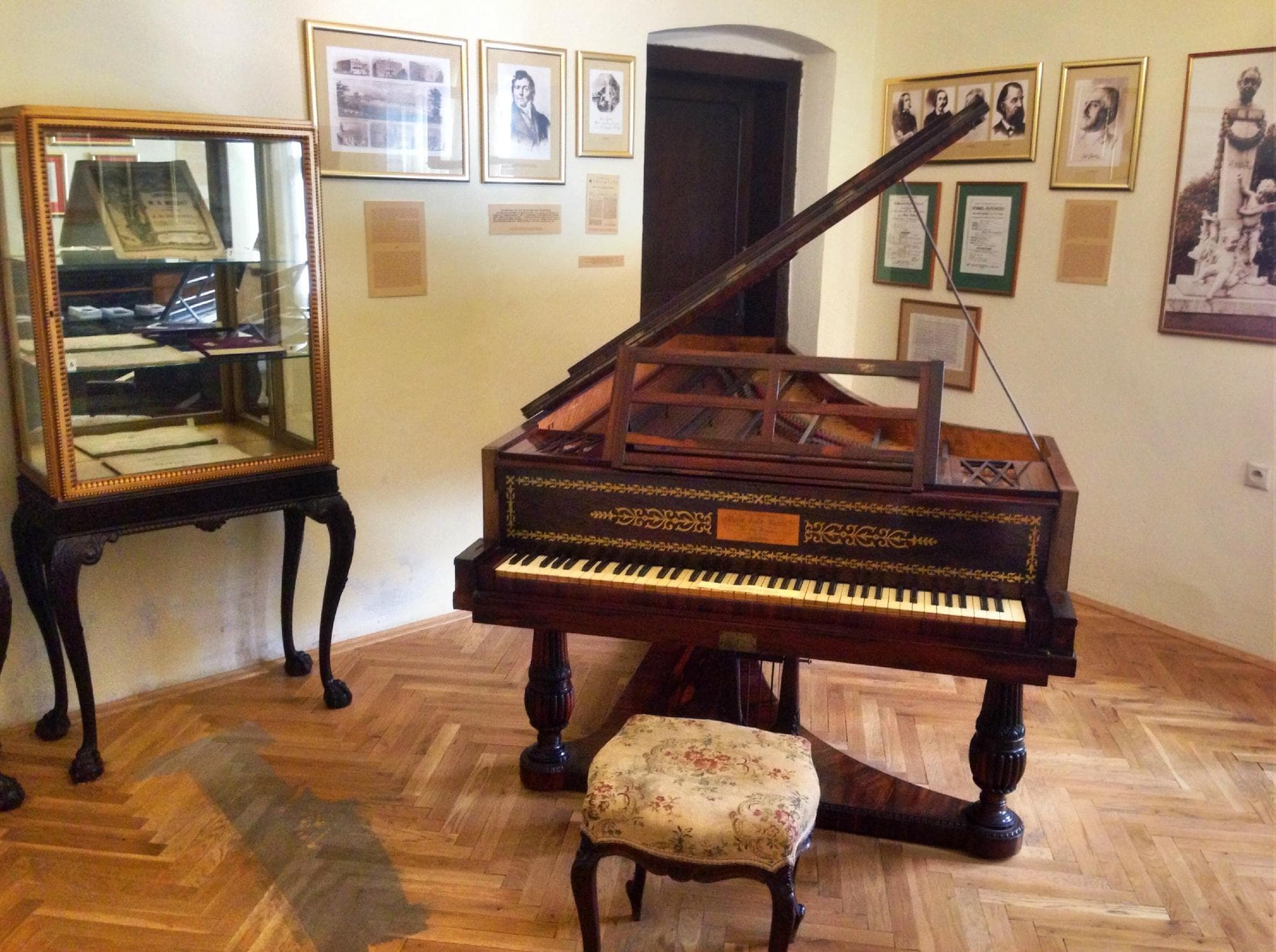 Inside Hummel's museum