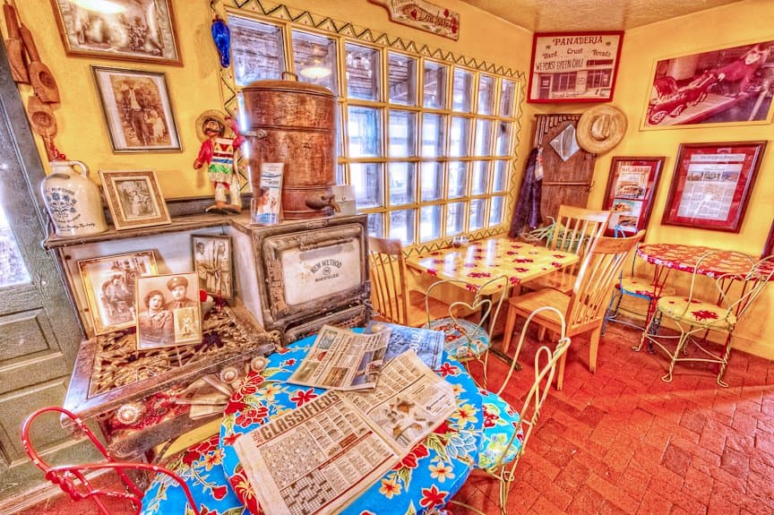 Golden Crown Panaderia inside