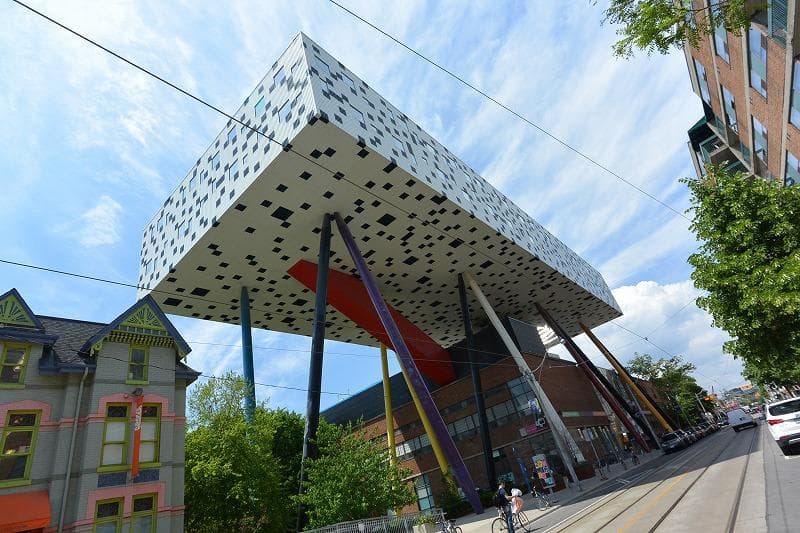 驚きのデザイン