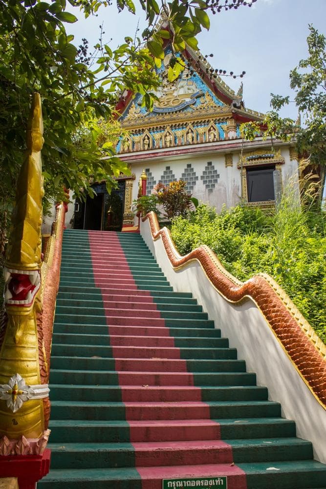 Лестница к Будде