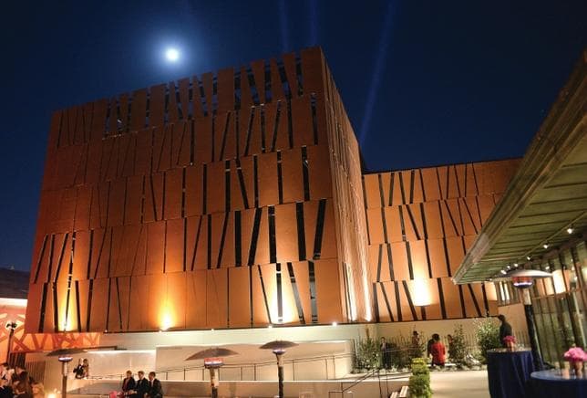 Wallis Annenberg Center Of Performing Arts