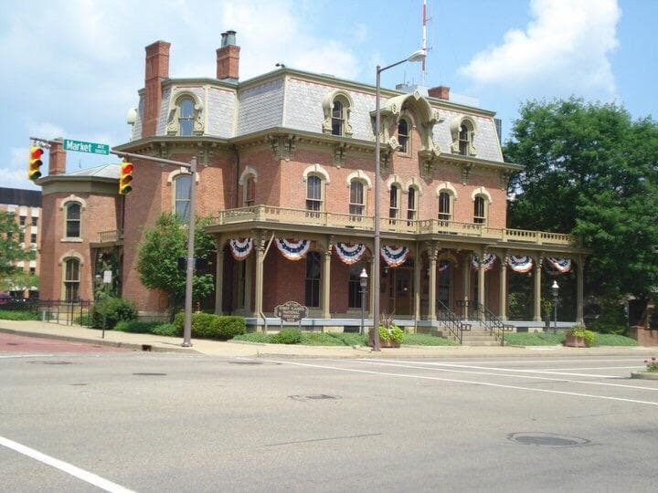 National First Ladies Library