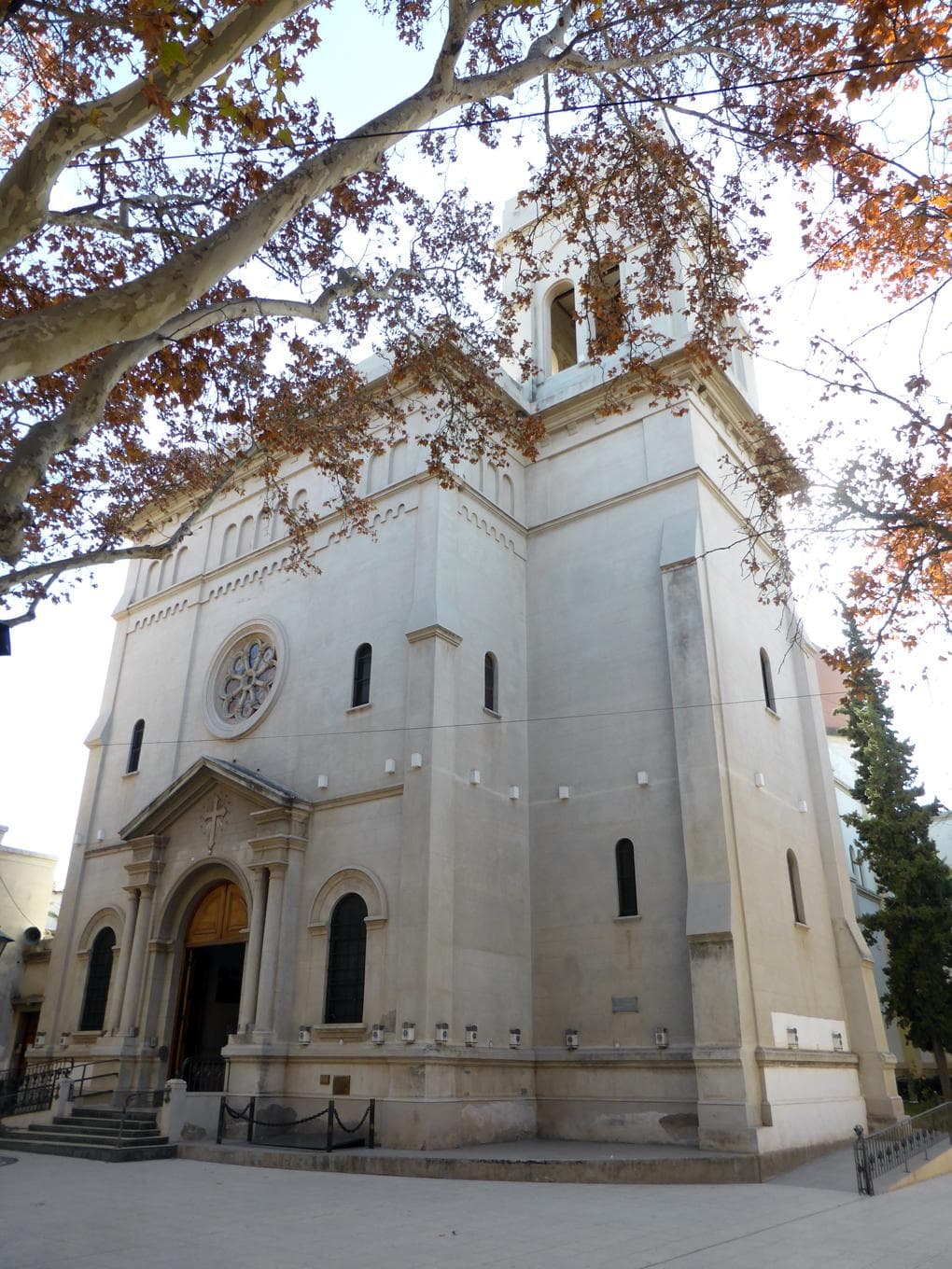 FRENTE CATEDRAL SAN RAFAEL ARCANGEL