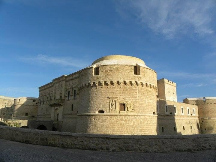Castello De Monti