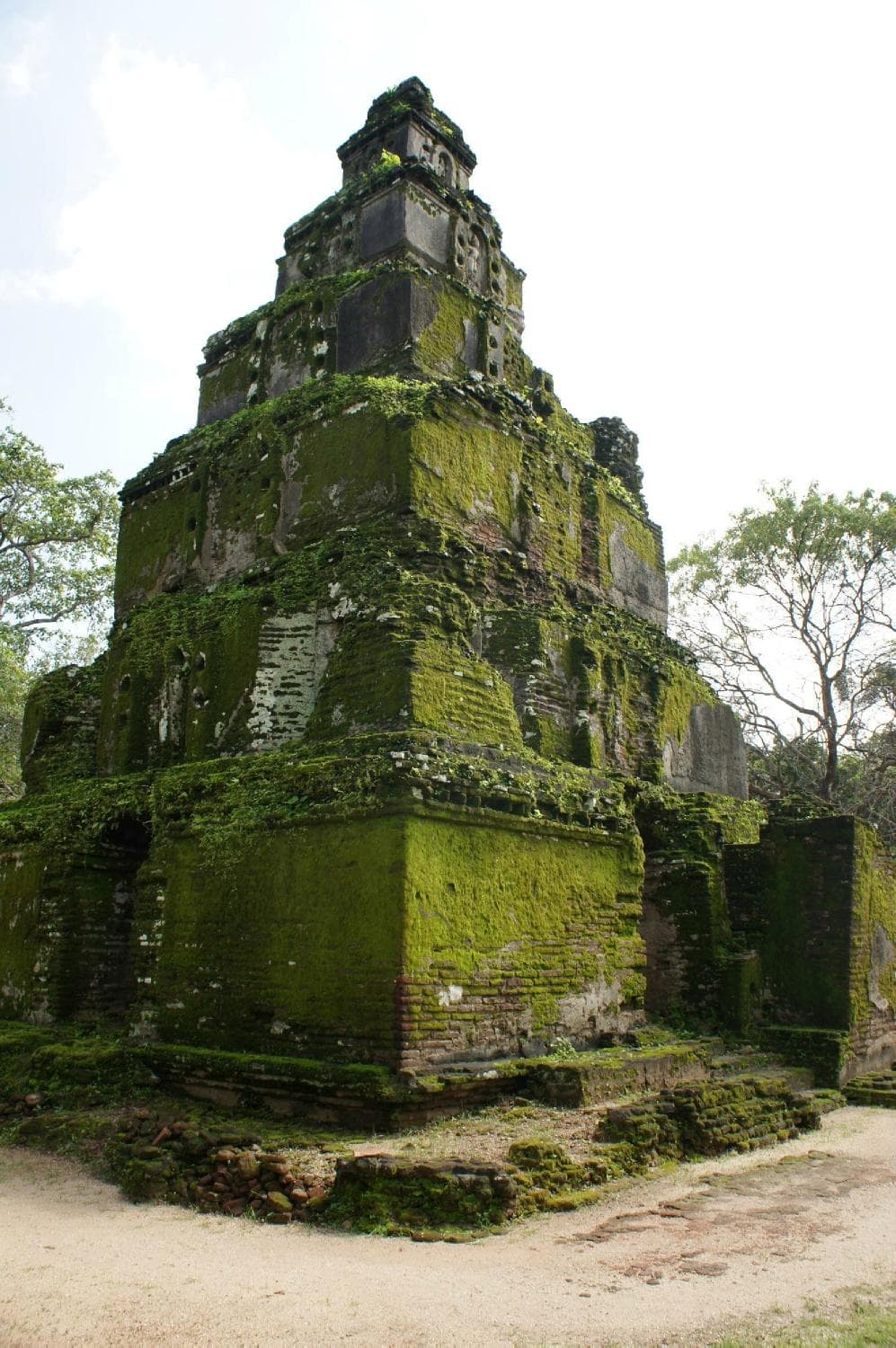 Sathmahal Prasada