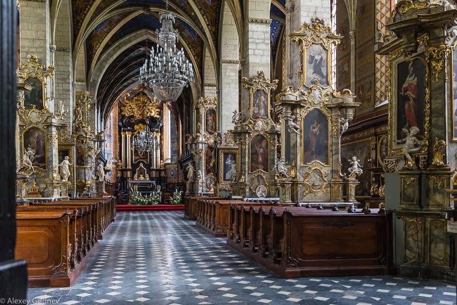 Интерьеры просто потрясающие