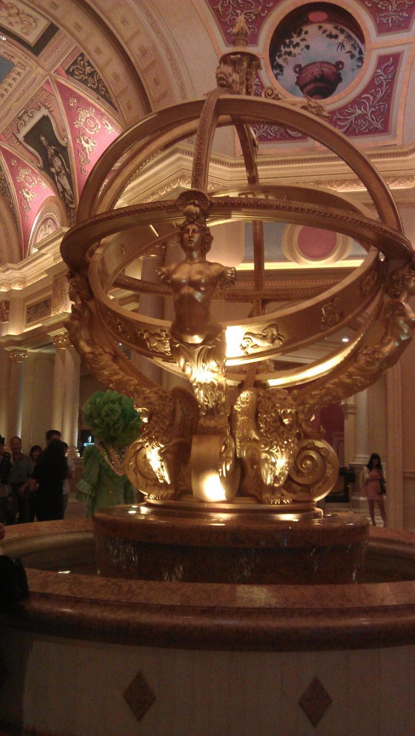 Jalan menuju Red Dragon Casino and Phoenix