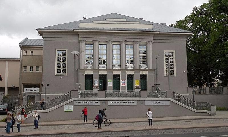 Fasada Teatru Jaracza w Olsztynie