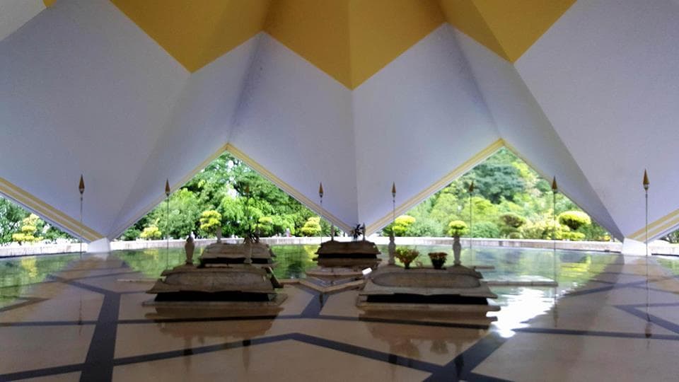 The tombs inside the Makam Pahlawan (Heroes Mausoleum)