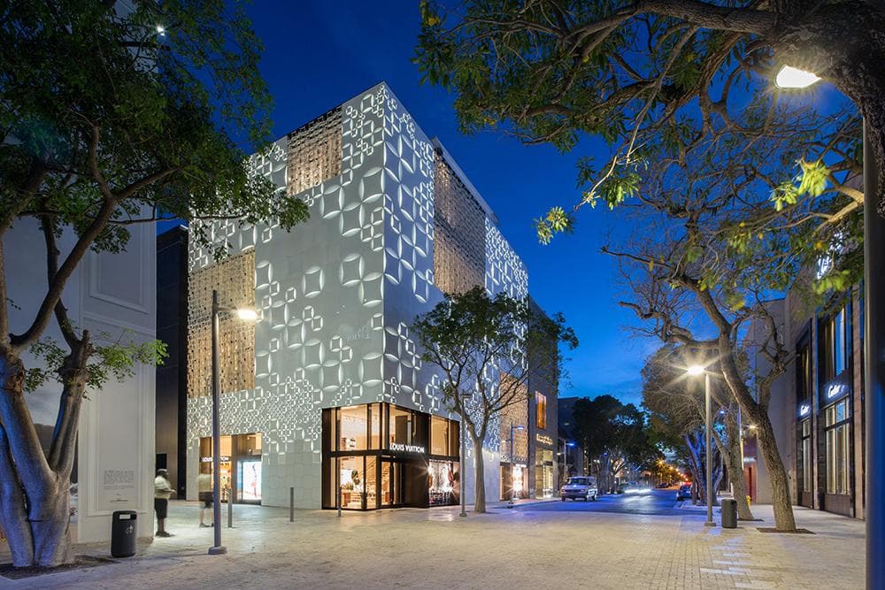 Louis Vuitton at Night