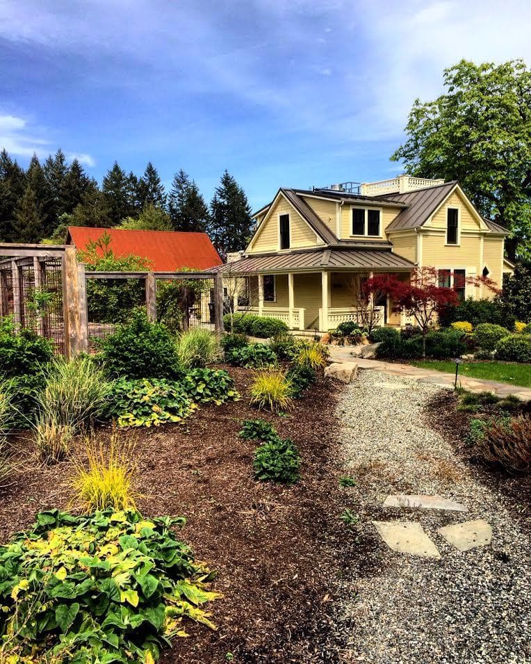 Beautiful spring morning at Heyday